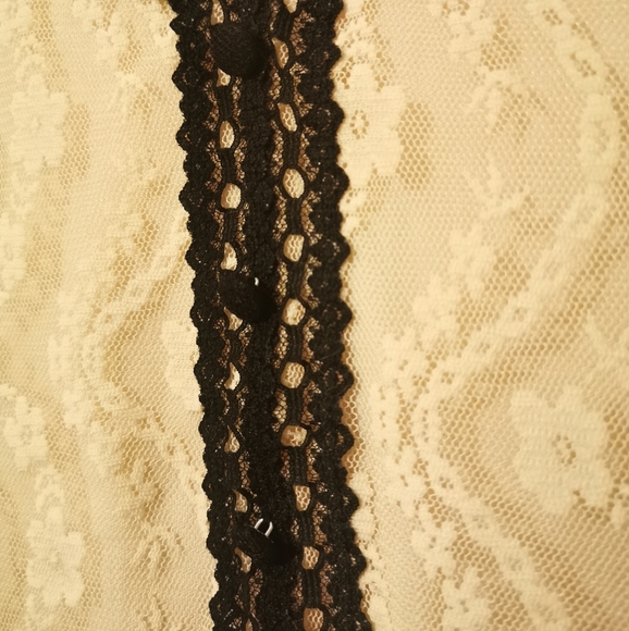 LAURA Flowers Lace Black & creamWhite tank top XL - Picture 3 of 10